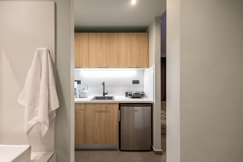 Smaragdi Luxury Jacuzzi Apartment Noho Premium Living Athens Exterior photo